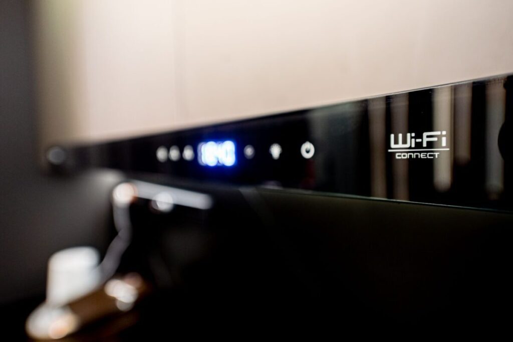 smart-home-kitchen-with-wifi-control